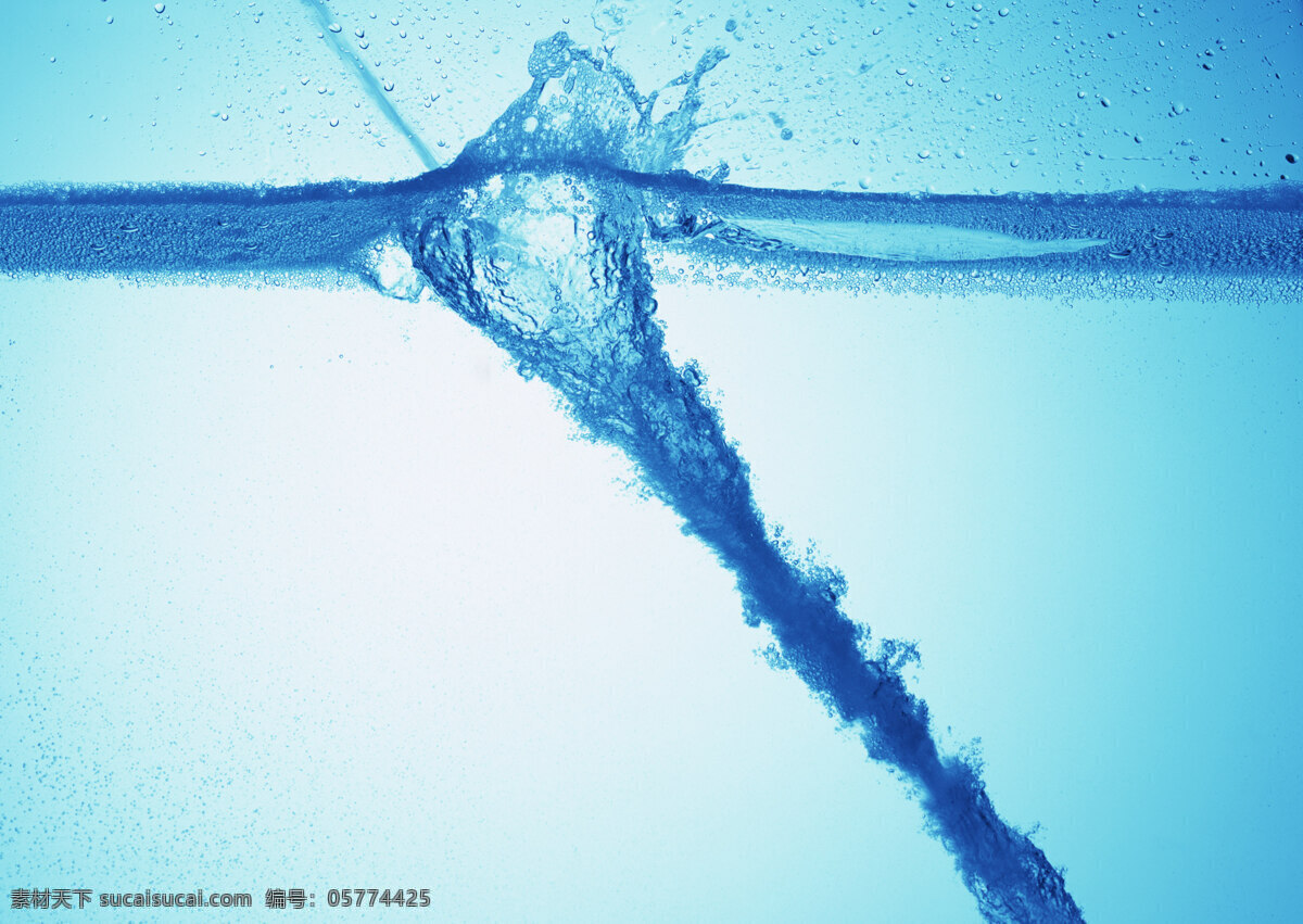 蓝水 中 冲击 水流 水花 水涡 珠 泡 水泡 水珠 蓝水面 冲击水流 一股流水 水面 下 波纹