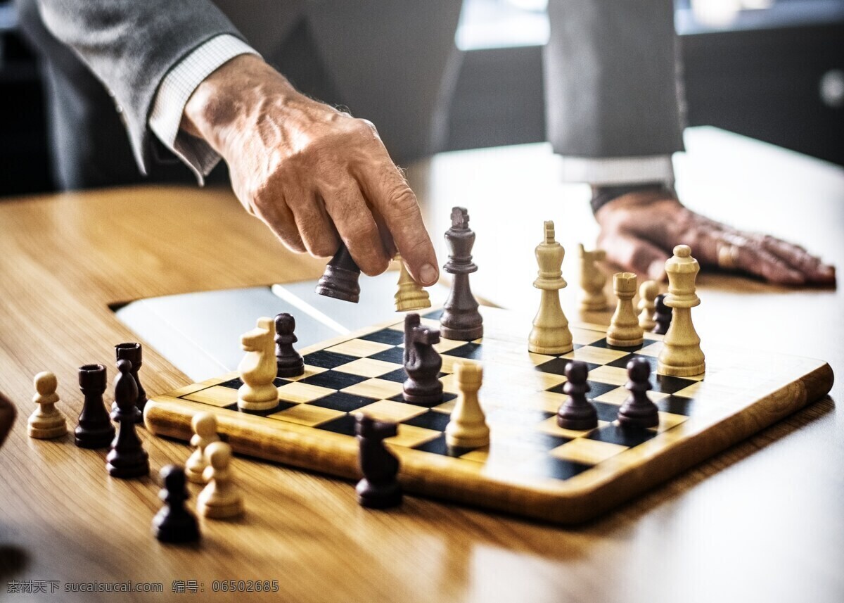 下棋 人 手 特写 家具 棋 活动 思维 合乎逻辑 板 高加索 运动 逻辑 商务金融 商务素材