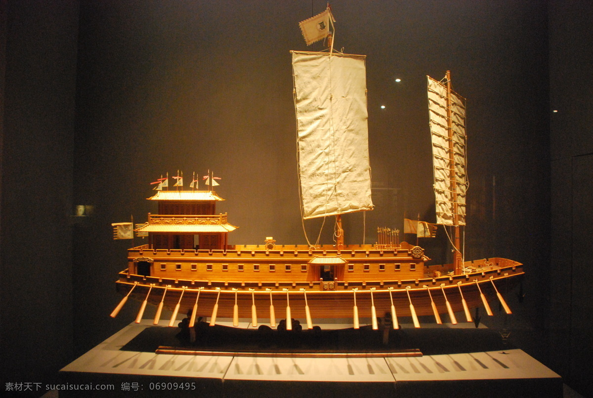 郑和的船 船 海船 大船 帆船 货船 木船 博物馆 展厅 南京博物馆 金陵博物馆 展品 传统文化 文化艺术