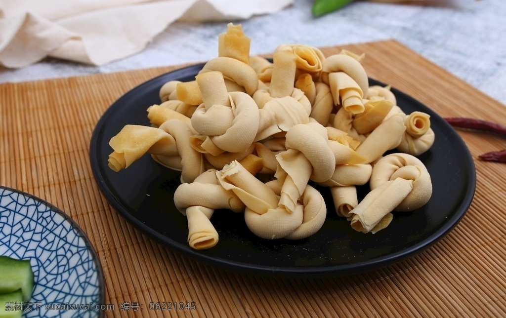 千张结 凉菜 豆皮 豆腐皮 豆腐丝 豆干丝 凉拌千张 干豆腐丝 凉拌豆皮 香菜拌干丝 拌干豆腐丝 豆皮丝 做豆腐皮 云丝腐皮 凉拌豆腐丝 五香豆腐丝 豆腐 卤豆腐 豆腐干 凉拌千张丝 油豆泡 炸豆泡 火锅配菜 豆腐泡 豆腐丝结 豆制品 黄豆 黄豆制品 豆皮结 豆腐结 餐饮美食 食物原料