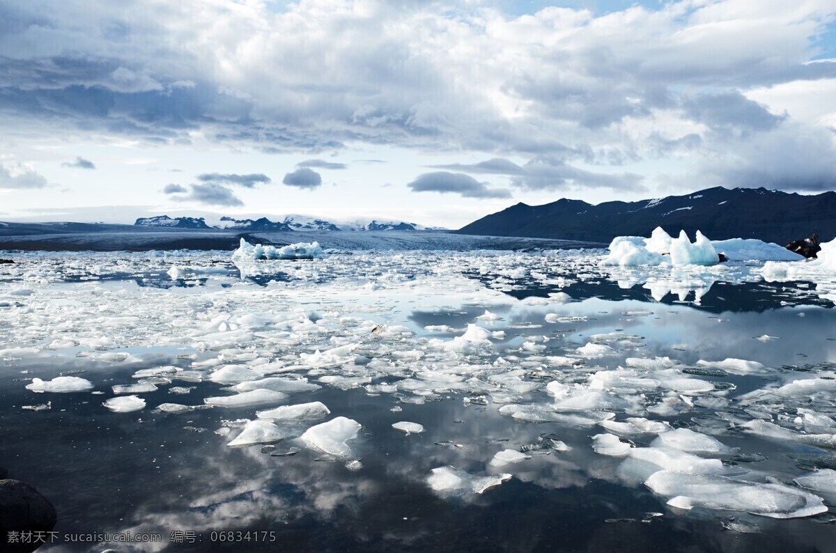 雪山 山 群山 宽广 冰 浮冰 湖泊 自然景观 自然风景