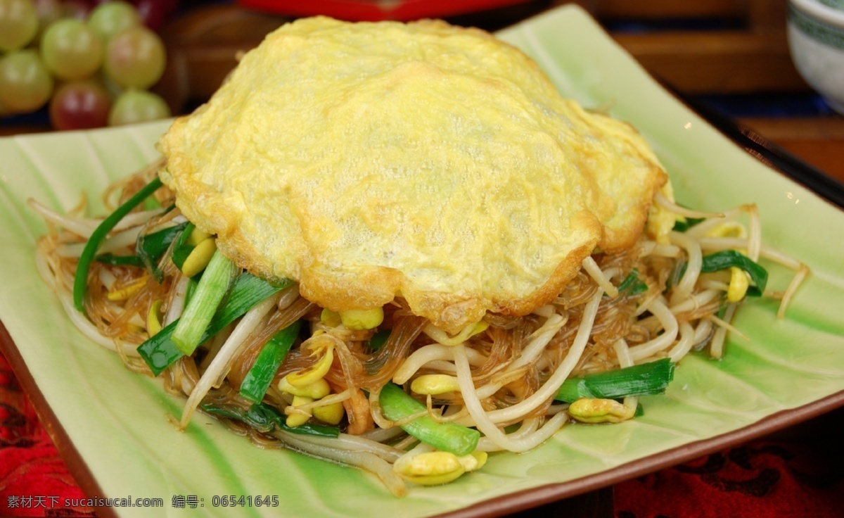 炒合菜 鸡蛋 豆芽 合菜 盖帽 家常菜 传统美食 餐饮美食
