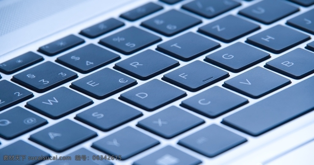 键 键盘 电脑 背景 图标 符号 计算机 蓝色 字母 数字 英文 发光 夜晚 晚上 科技 打字 生活百科 学习办公