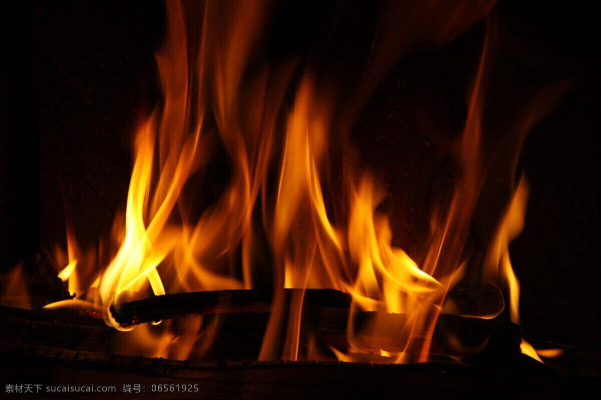 篝火 柴火 篝火晚会 熊熊烈火 沙滩篝火 营火 火 碳火 照明 余烬 烧烤 火焰造型 火柴火焰 星星之火 火苗 烈火 炭火 火焰素材 热火 激情 燃烧 燃烧的火焰 唯美 炫酷 火柴 爆发 大火 艺术火焰 火堆 生活交通