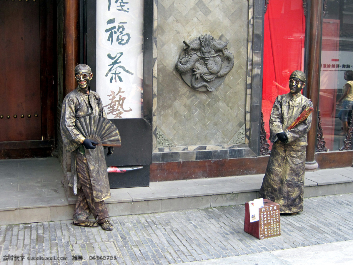 真人铜像 铜像 街头艺人 真人雕塑 雕塑 卖艺 古街 生活 人文景观 旅游摄影