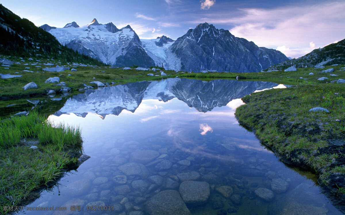 绿山蓝海 加拿大风光 蓝色海景 蓝色湖泊 原生态景观 原生态美景 原生态湖泊 风景 夜景 建筑 自然景观 山水风景