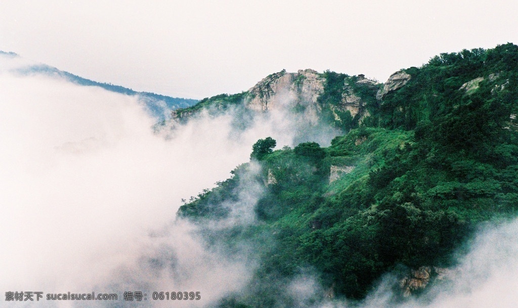 花果山 云雾 非 高清 山峦 绿山 绿树 雾气 风景图片 山水风景 自然景观