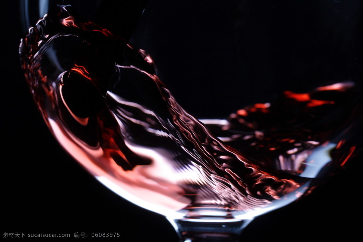 葡萄酒 素材图片 喷溅葡萄酒 红酒 红酒杯 高清图片 jpg图库 酒类图片 餐饮美食