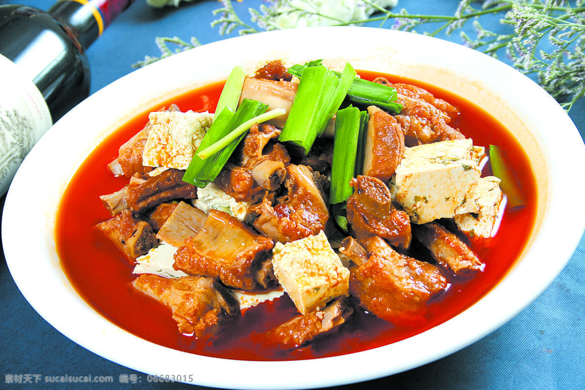 菜豆腐烧排骨 菜豆腐排骨 排骨 排骨豆腐 菜豆腐 传统美食 餐饮美食 高清菜谱用图