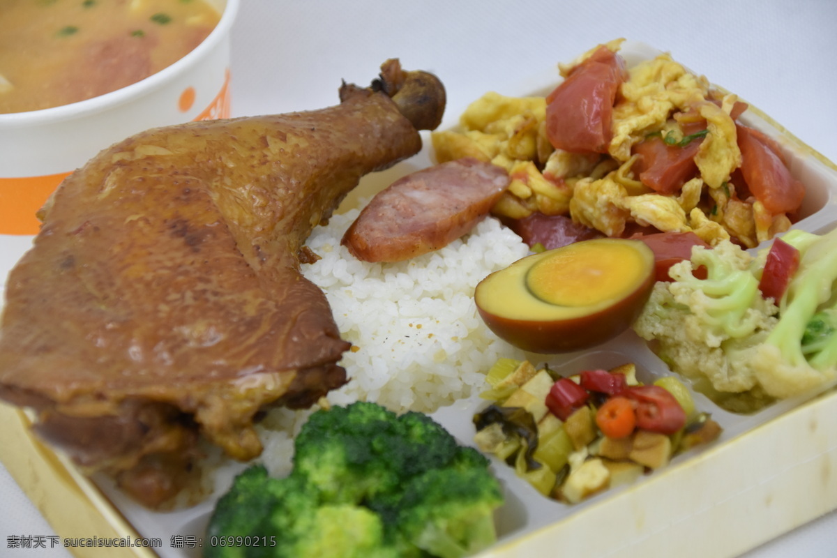 台湾美食 便当 快餐 台式快餐 招牌饭 虾卷饭 鸡排饭 排骨饭香肠饭 鱼排版 咔啦鸡饭 卤猪腿饭 卤肉饭 卤排骨饭 卤鸡腿饭 鸡腿饭 香鸡排饭 柠檬捧腿 鲜味鱼饭 服装摄影 餐饮美食 传统美食