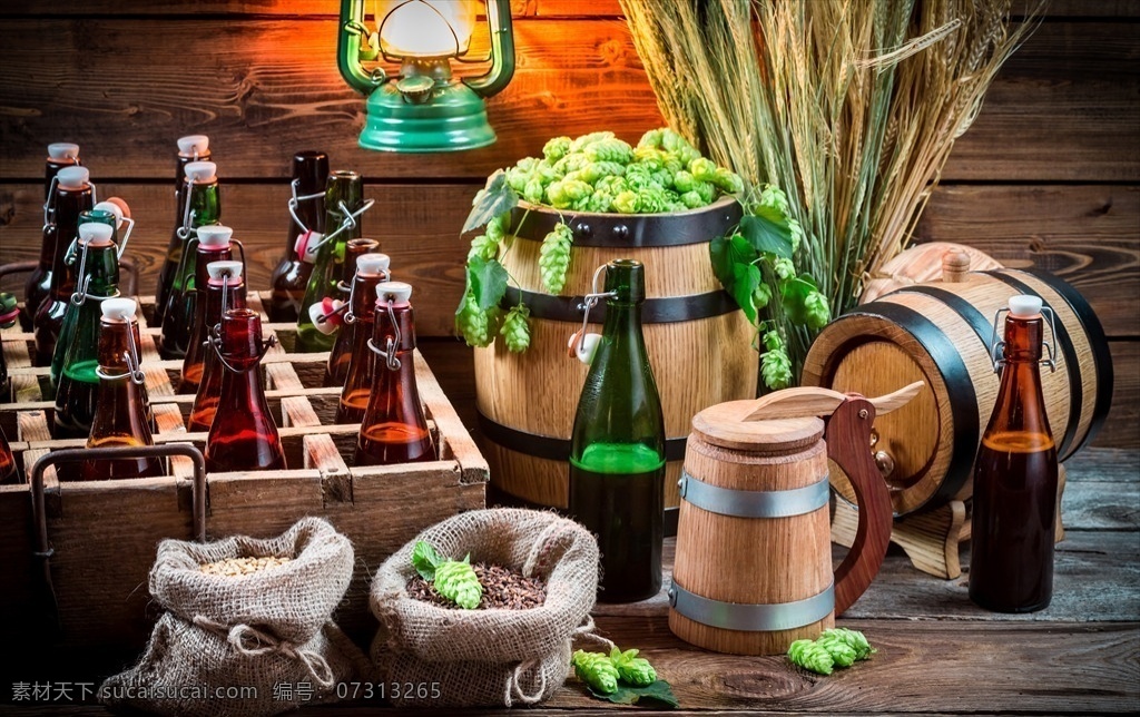 啤酒花桶瓶 啤酒 花桶瓶 酿酒 粮食 酒桶 酿制酒 生活百科 生活素材