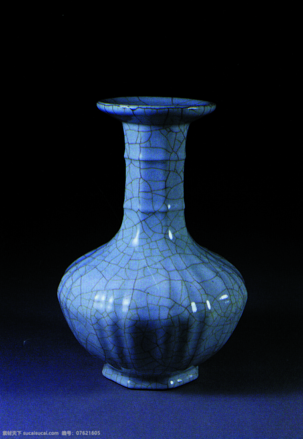 瓶子免费下载 瓷器 古董 花瓶 瓶子 陶瓷 艺术品 玉如意 中国风 中华艺术绘 文化艺术