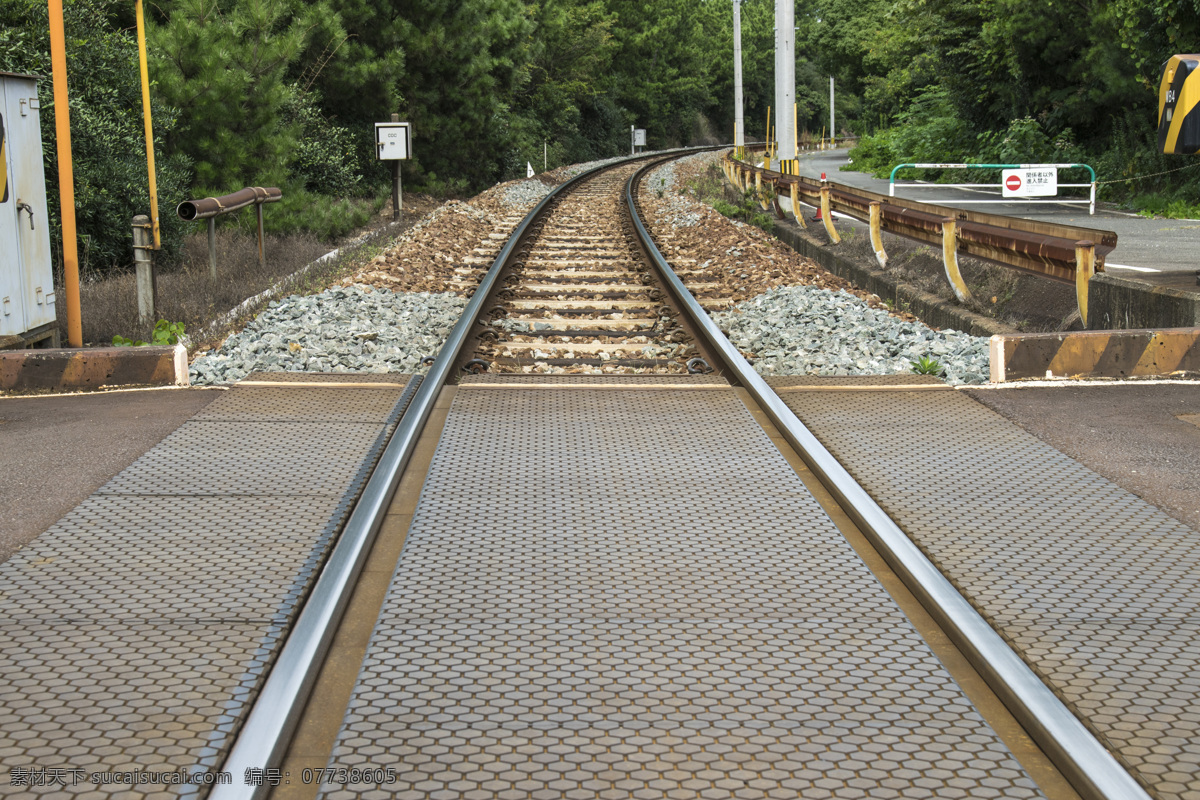 铁轨 钢轨 轨道 铁路道口 交通运输 科技 系列 现代科技 交通工具