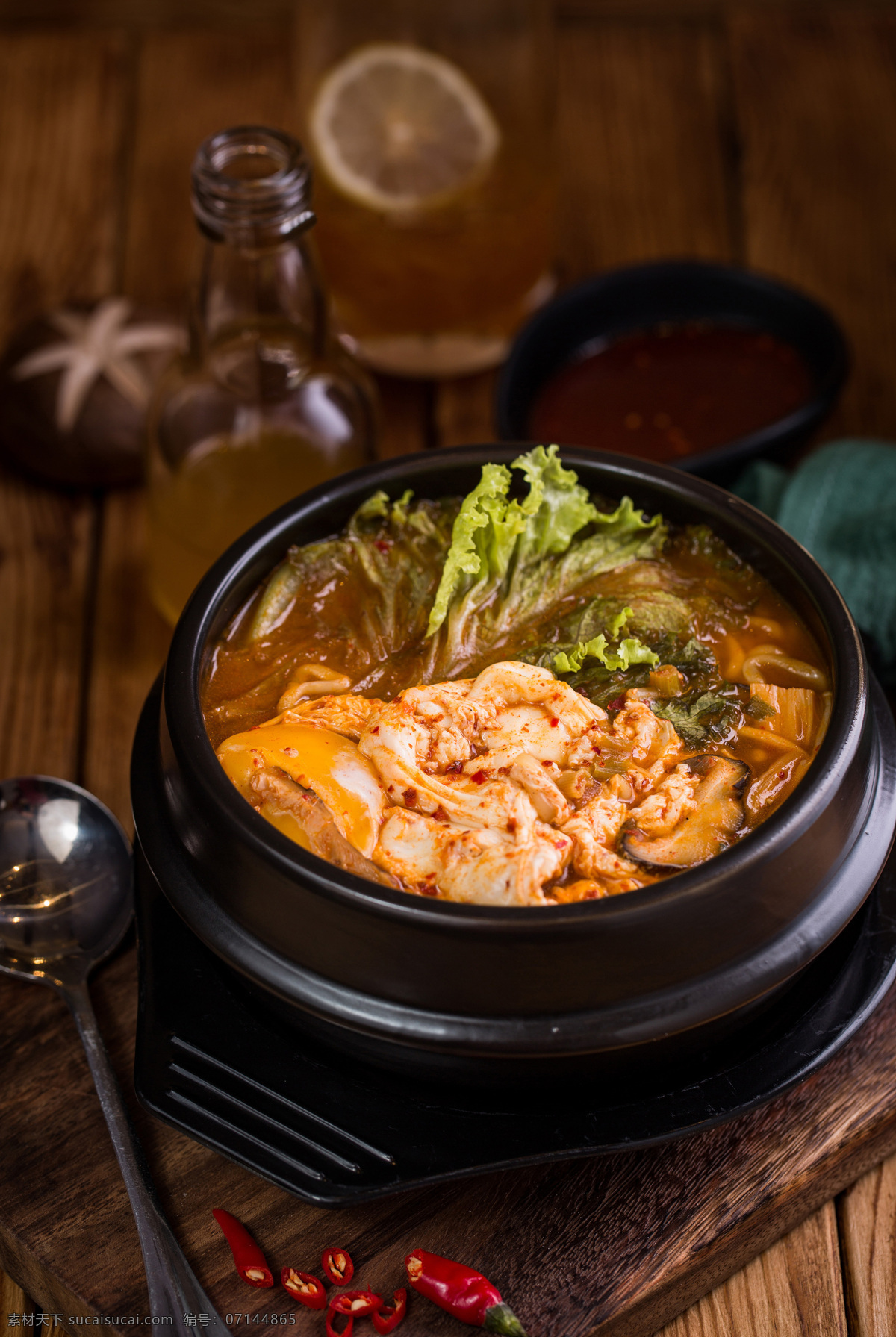 泡菜 素菜汤 汤 菜 韩国泡菜汤 大酱汤 韩国料理 餐饮美食 传统美食