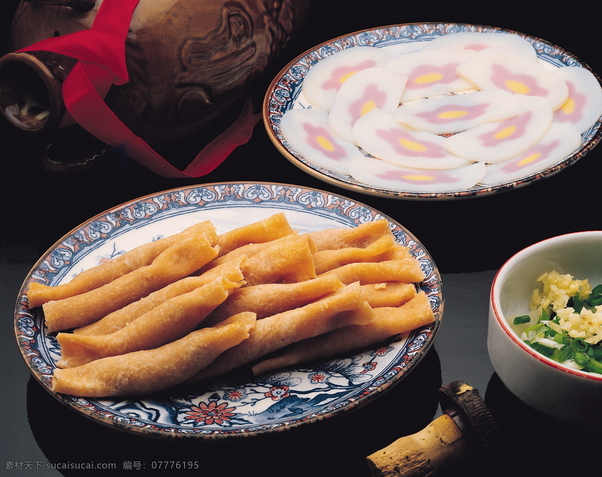 火锅料理 花蛋 炸春卷 蒜蓉 葱花 酒壶 瓶塞 火锅料 传统美食 餐饮美食