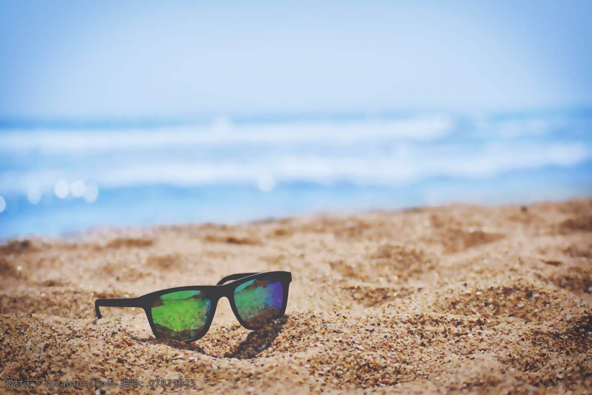 太阳眼镜 拍照 照片 拍摄 壁纸 高清 特写 墨镜 沙滩 海滩 海边 沙子 太阳镜 眼镜 镜 防风镜 女款 男款 照片图片 生活百科 家居生活