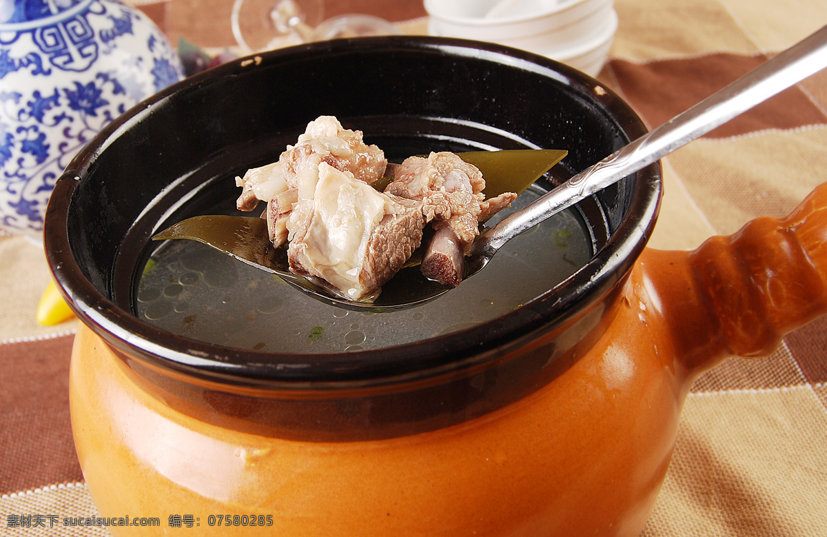 海带排骨汤 海带 排骨汤 特色 美味 风味 极品 自制 秘制 菜品图 餐饮美食 传统美食