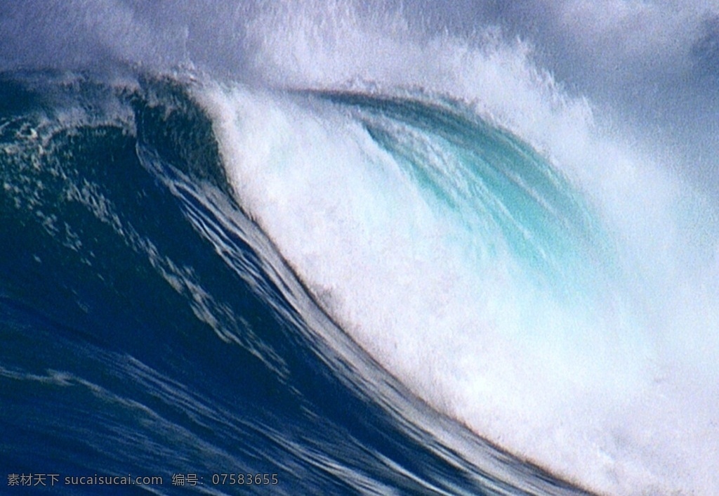 深蓝色海浪 海浪视频 视频实拍素材 惊涛骇浪 浪花滚滚 多媒体 实拍视频 自然风光 mov