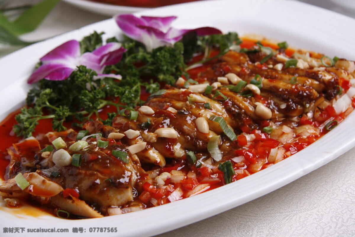 香煎鱿鱼筒 香煎 生煎 煎菜 热菜 粤菜 融合菜 菜 餐饮美食 传统美食 红色