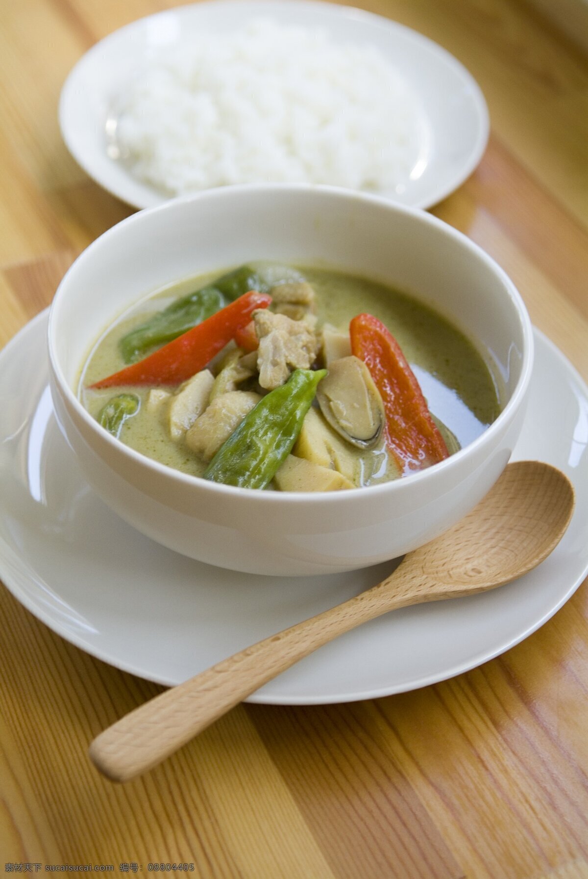单份 中式 午餐 白米饭 素肠 椒类 浓汤 碗盘 小勺 食物静态摄影 美食 传统美食 餐饮美食