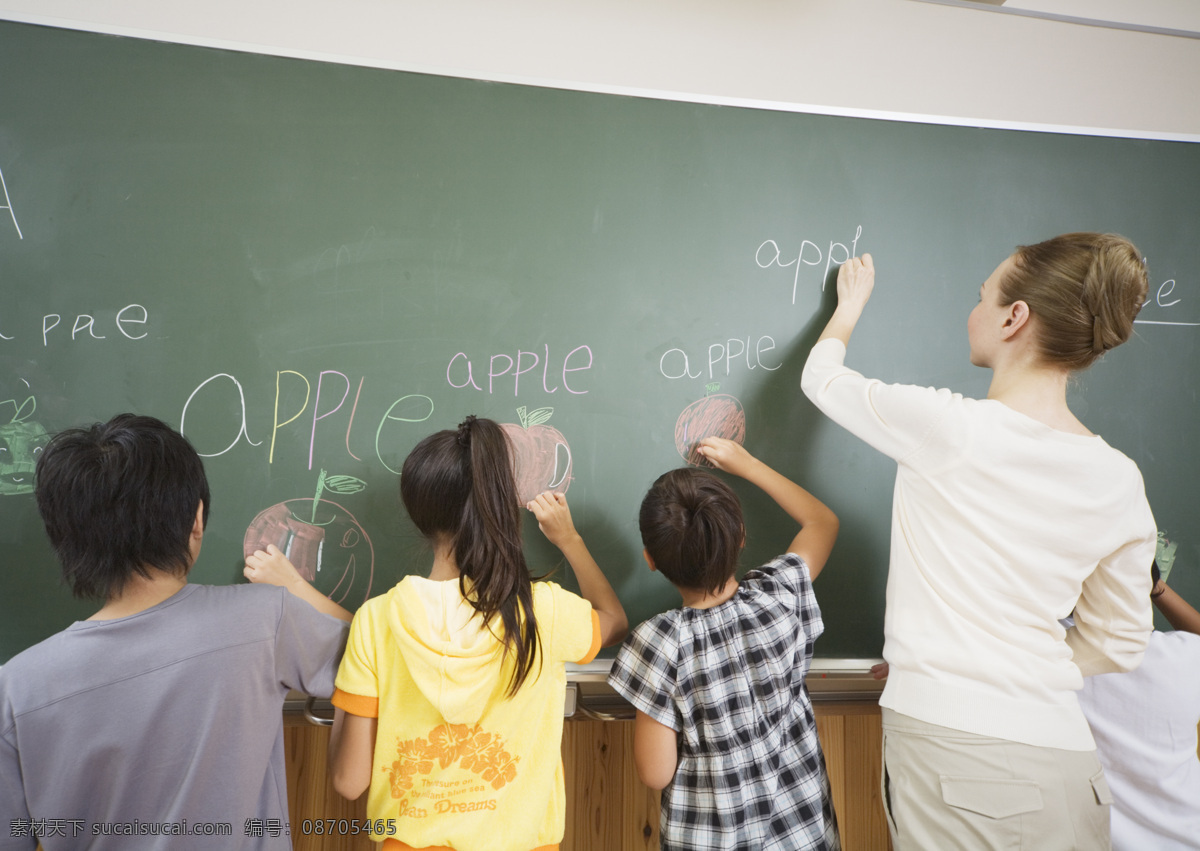 上 英语课 孩子 学校 课堂 踊跃 积极 教学 教育 学习 绘画 学生 高清图片 生活人物 人物图片