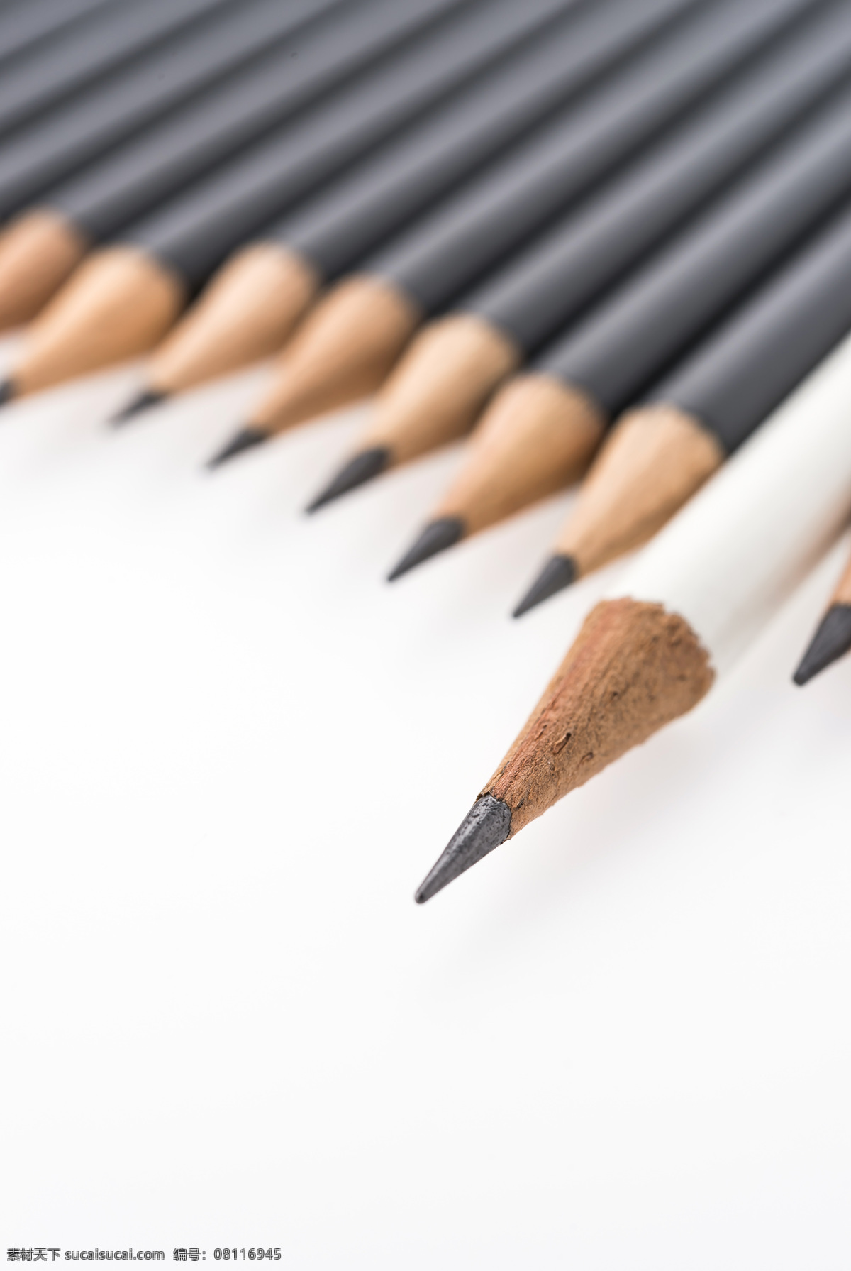 白色 黑色 铅笔 笔 绘画笔 彩色铅笔 书写工具 绘画工具 学习用品 其他类别 生活百科