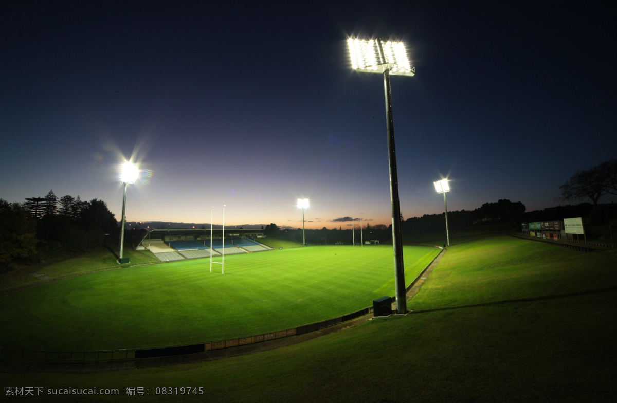 球场灯光效果 夜景 黑夜 晚上 夜晚 照明 灯光 灯 灯的应用 场景 建筑物 背景图 路灯 工矿灯 投光灯 聚光灯 散光灯 防水灯 楼道灯 钨丝灯 户外灯 室内灯 产品灯背景 产品灯应用 明亮 彩色 色温变化 led灯 高清图片摄影 场景灯的应用 生活百科 生活素材
