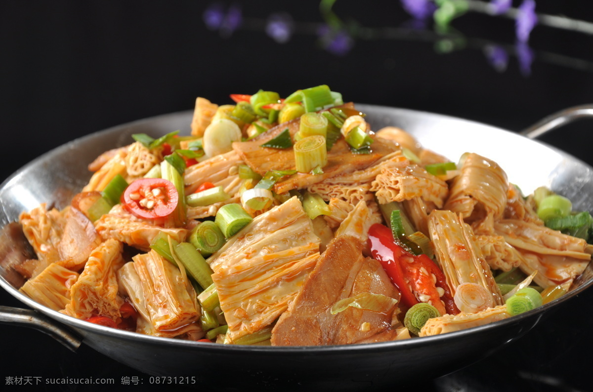 干锅腐竹 腐竹 五花肉 香菜 湘菜 舌尖上的中国 传统美食 餐饮美食