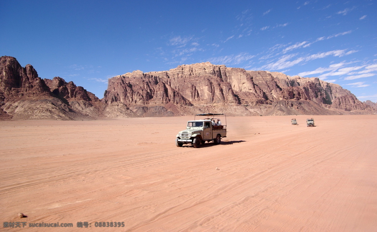 越野 车队 戈壁 越野车 汽车 探险 冒险 旅游 大漠 沙漠 沙滩 沙粒 沙场 沙尘 蓝天白云 沙漠摄影 自然风景 自然景观