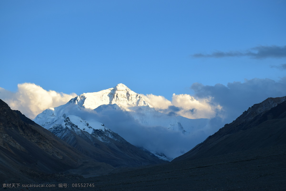 珠穆朗玛峰 日喀则 大本营 珠峰景区 日落 自驾游 风景 蓝天 白云 雪山 蓝 自然 风景拍摄 摄影图 旅游摄影 自然风光 国内旅游