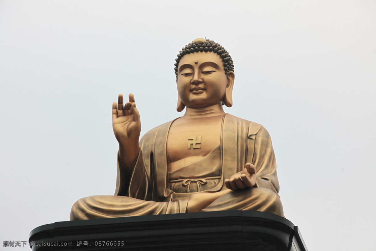 阿弥陀佛 雕塑 佛教 建筑园林 金色 天空 坐姿 文化艺术