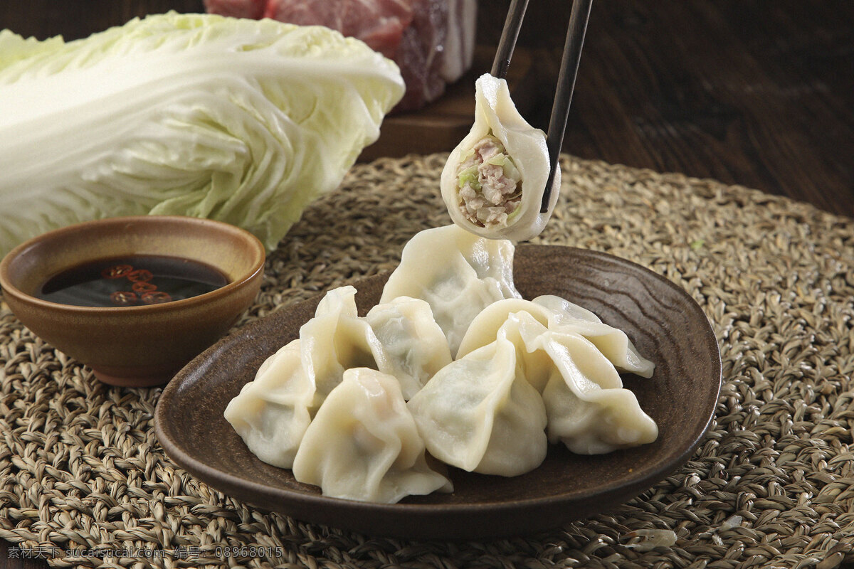 饺子 饺子汤 水饺 一碗饺子 碗里的饺子 特色饺子 手工饺子 家常饺子 饺子图片 中国小吃 中国美食 主食 面食 美食 碗筷 饺子摆拍 食物 餐饮美食 传统美食
