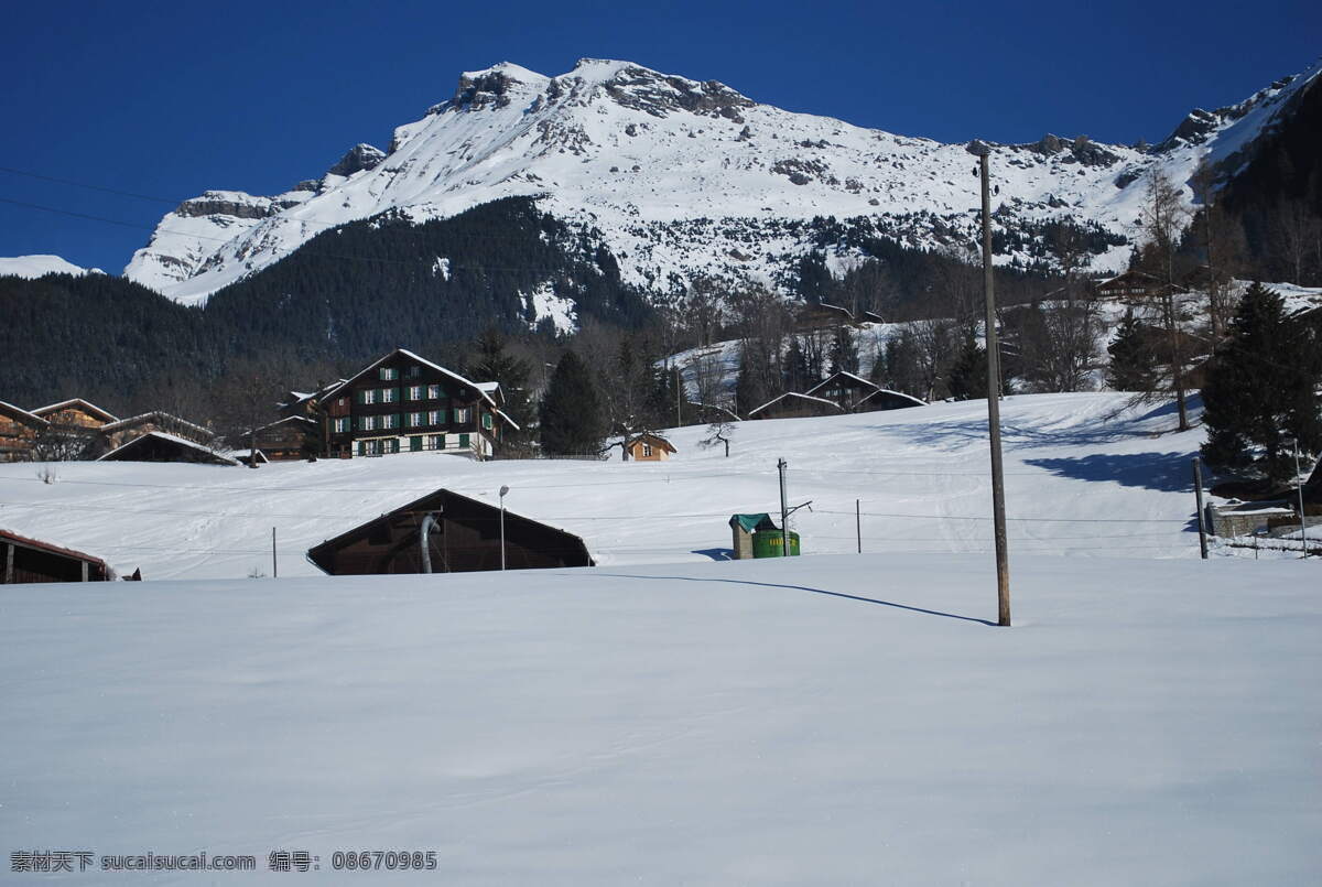 雪山 下 房屋 白雪 积雪 蓝天 瑞士 雪松 蓝天下的雪山 阿尔卑斯山 雪山峰 雪道 风景 生活 旅游餐饮