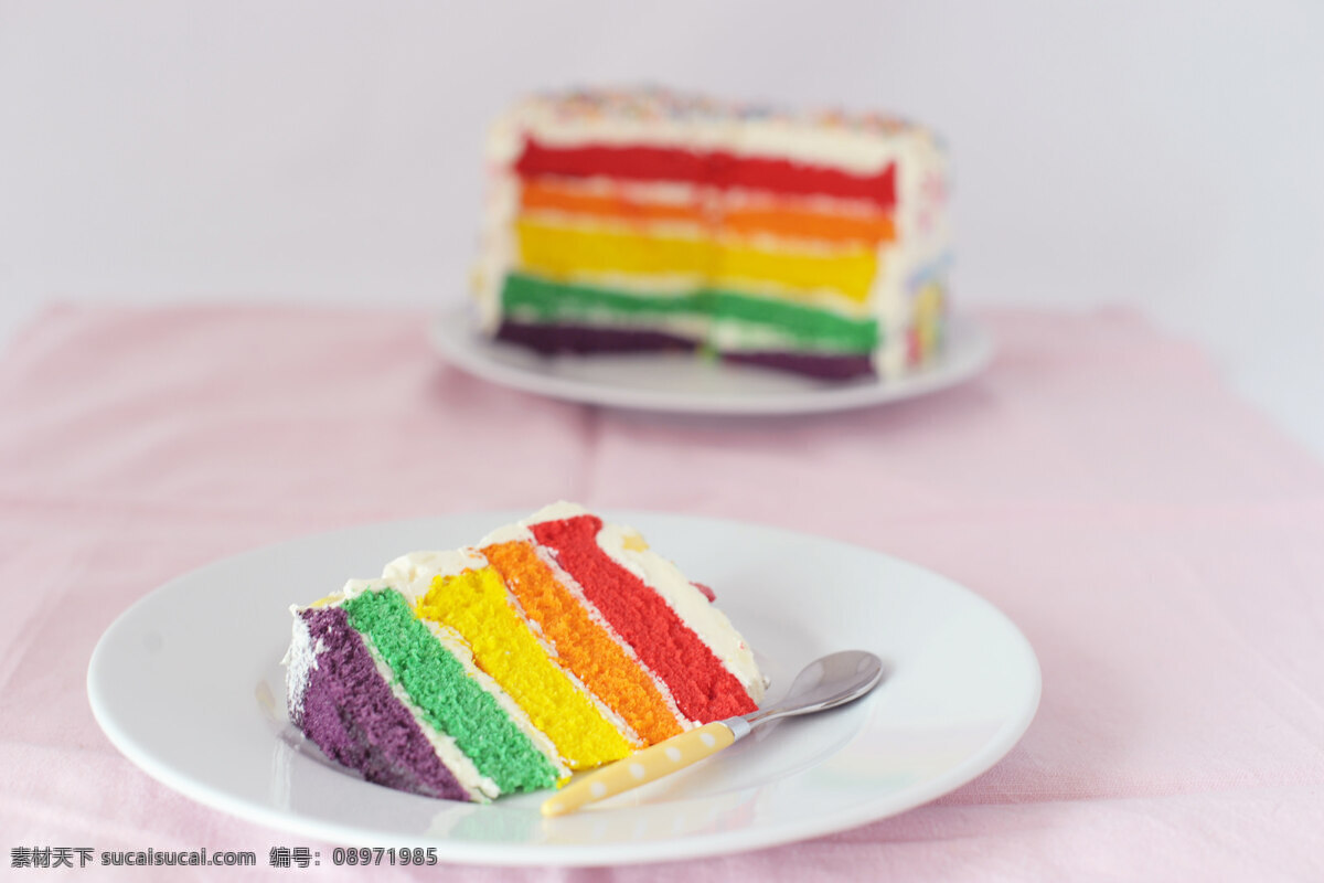 美味彩虹蛋糕 蛋糕 蛋糕写真 彩虹蛋糕 彩色糕点 美味糕点 西餐美食 餐饮美食