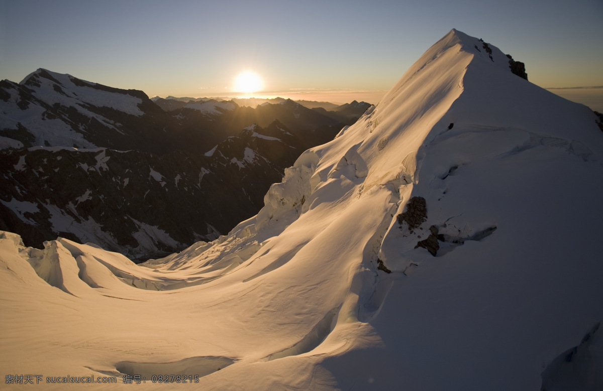 雪山 冬季 冬季雪景 山巅 山顶 高原 雪山风光 山峦 高峰 山群 白云 白雪 大山 云雾缭绕 冰雪覆盖 崇山峻岭 湖光山色 湖水 草原 草地 山水湖泊 风景 湖泊 景色 唯美景色 森林 自然美景 山林 山 群山 山脉 高山 山峰 天空 蓝天 风景图 自然风景 冰川 自然景观