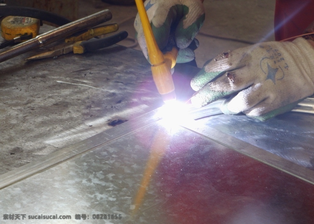 焊接钣金 焊接 钣金焊接 钣金加工 生产焊接 二保焊 工业摄影 工业生产 现代科技