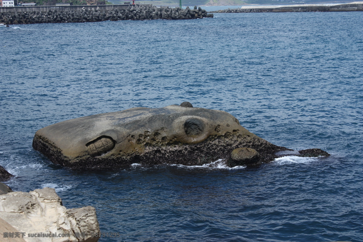 国内旅游 海 海边 海水 海滩 礁石 旅游摄影 海边礁石 石头 小岛 台湾 天空 岩石 台湾风情 psd源文件