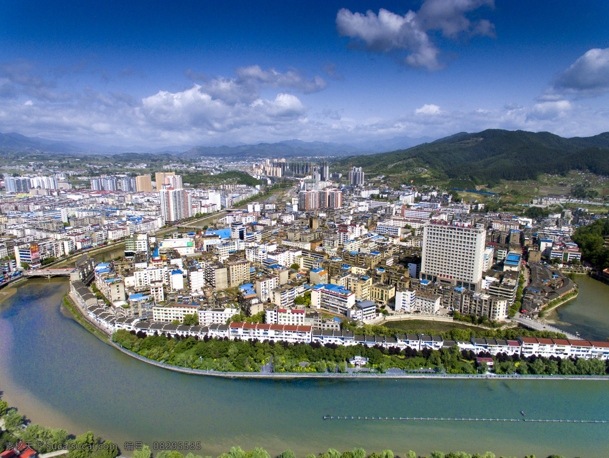 县城航拍 县城旅游 山水一色 云起竹溪 公园景观 公园旅游 竹溪河公园 水上公园 公园航拍 公园绿化 山水县城 百里林海 山村林海 千里林海 绿化森林 森林 溪水 高山行云 千山万水 摄影风光 旅游摄影 国内旅游