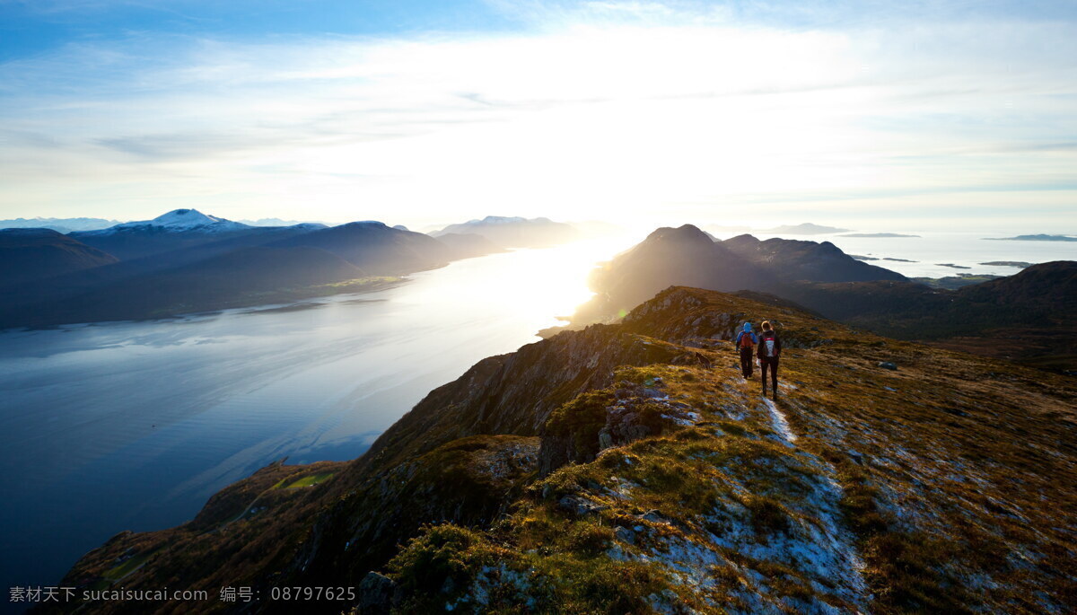 挪威 徒步 旅行 风景 徒步旅行 挪威徒步 户外徒步 户外 旅游 徒步者 人物速写 挪威风景 自然风光 风景图 自然景观 自然风景
