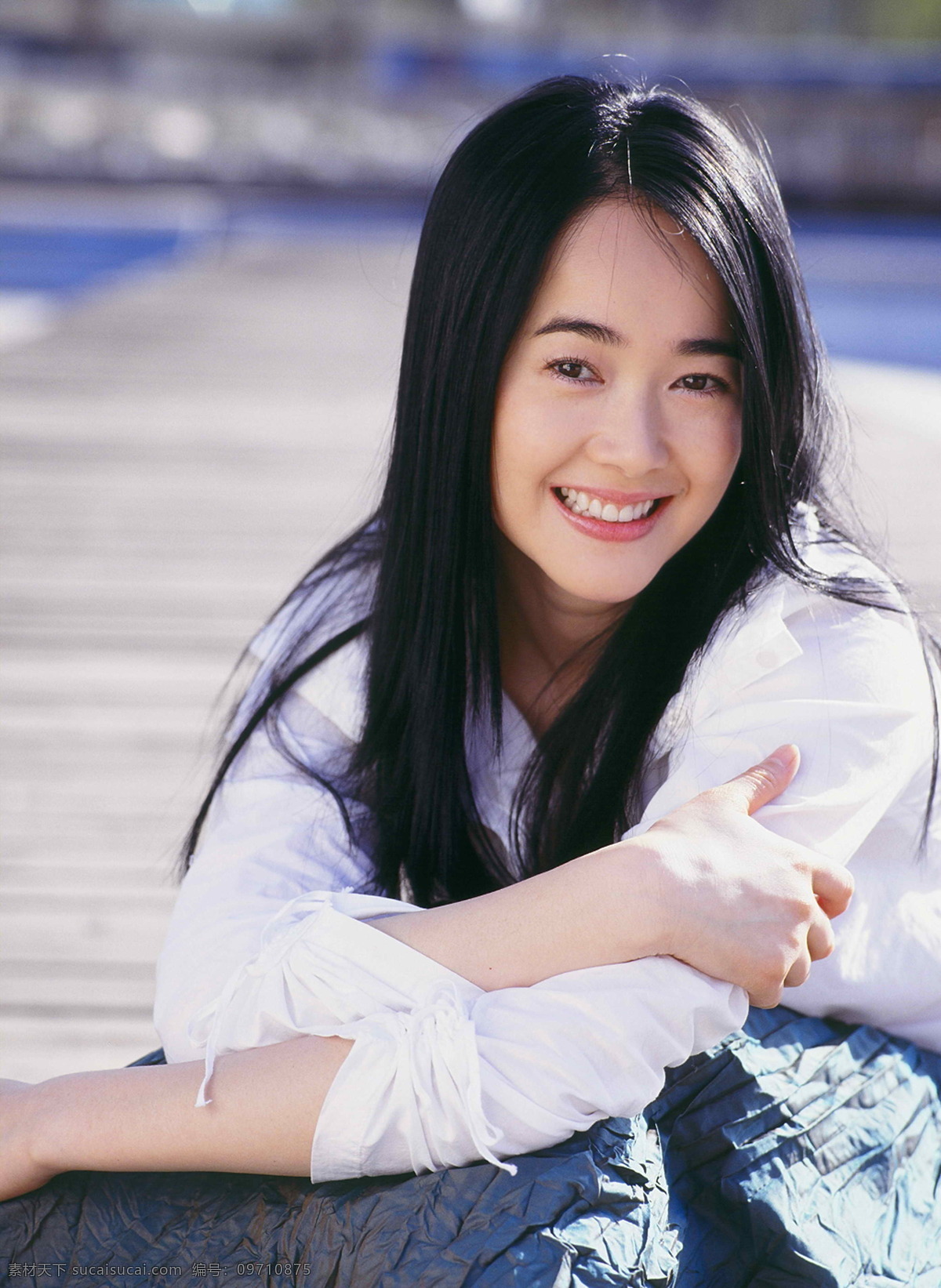 微笑 美女图片 明星偶像 人物 人物摄影 人物素材 时尚人物 美女 时尚美女 美女摄影 模特 生活人物 职业人物 明星图片 人物图片