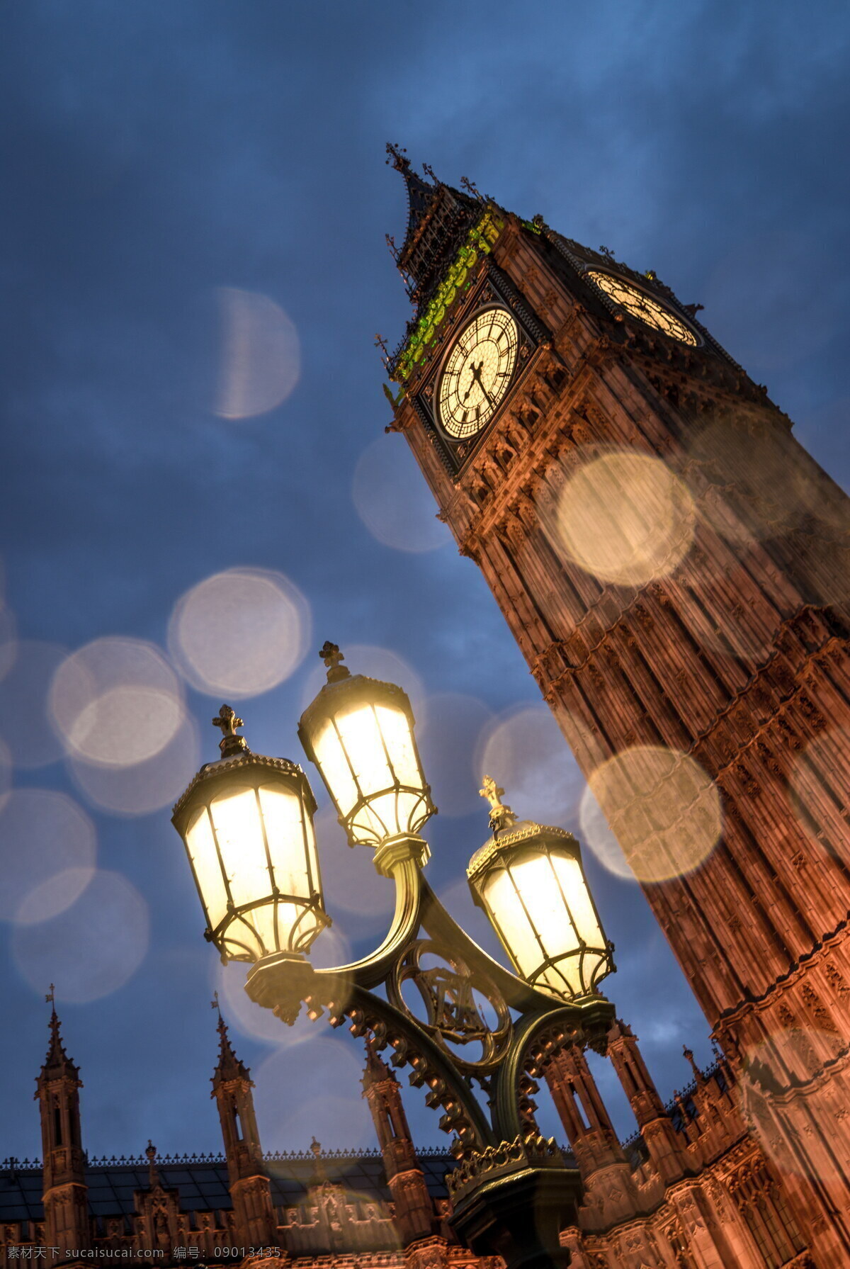 大本钟与街灯 大本钟 大笨钟 英国 伦敦 钟塔 时钟塔 街灯 路灯 建筑 建筑物 特色建 建筑摄影 建筑园林