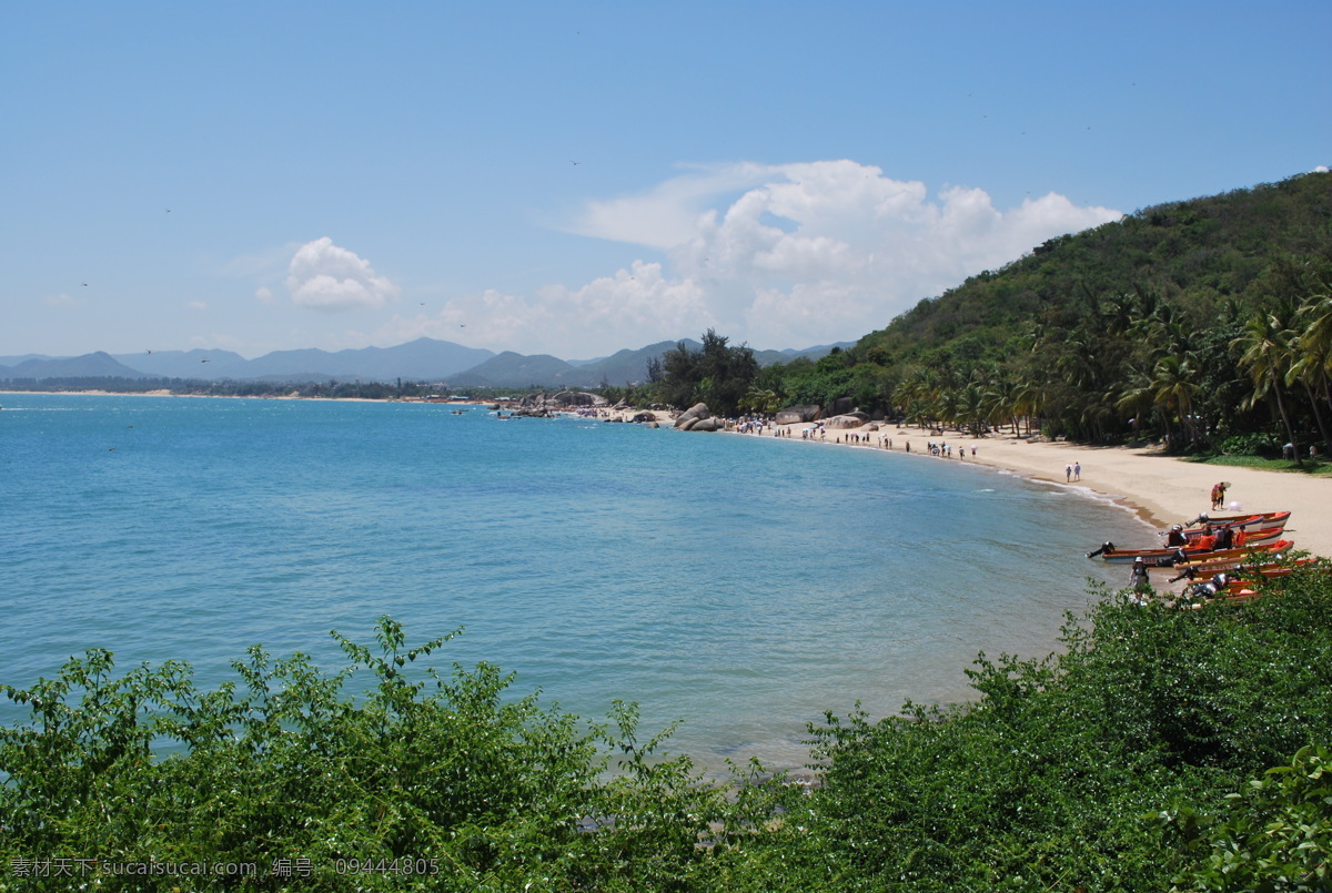 海边 风光图片 白云 大海 国内旅游 海边风光 海滩 蓝天 旅游摄影 群山 海南之旅游 psd源文件