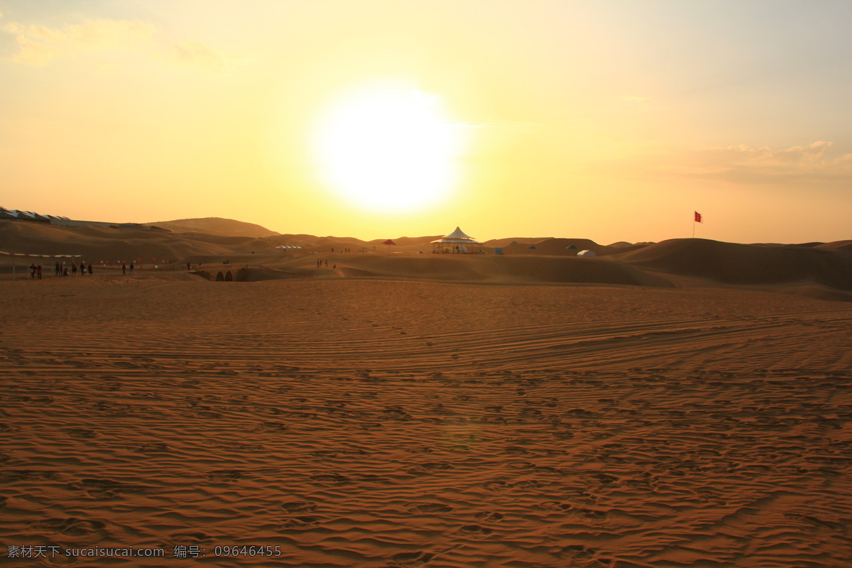 沙漠 黄沙 沙丘 鄂尔多斯沙漠 内蒙古沙漠 沙漠风光 沙漠丽景 库不齐沙漠 内蒙古 鄂尔多斯 达拉特旗 响沙湾 沙漠摄影 沙漠风景 沙子 沙 沙海 高清 旅游 照片 自然景观 风景名胜