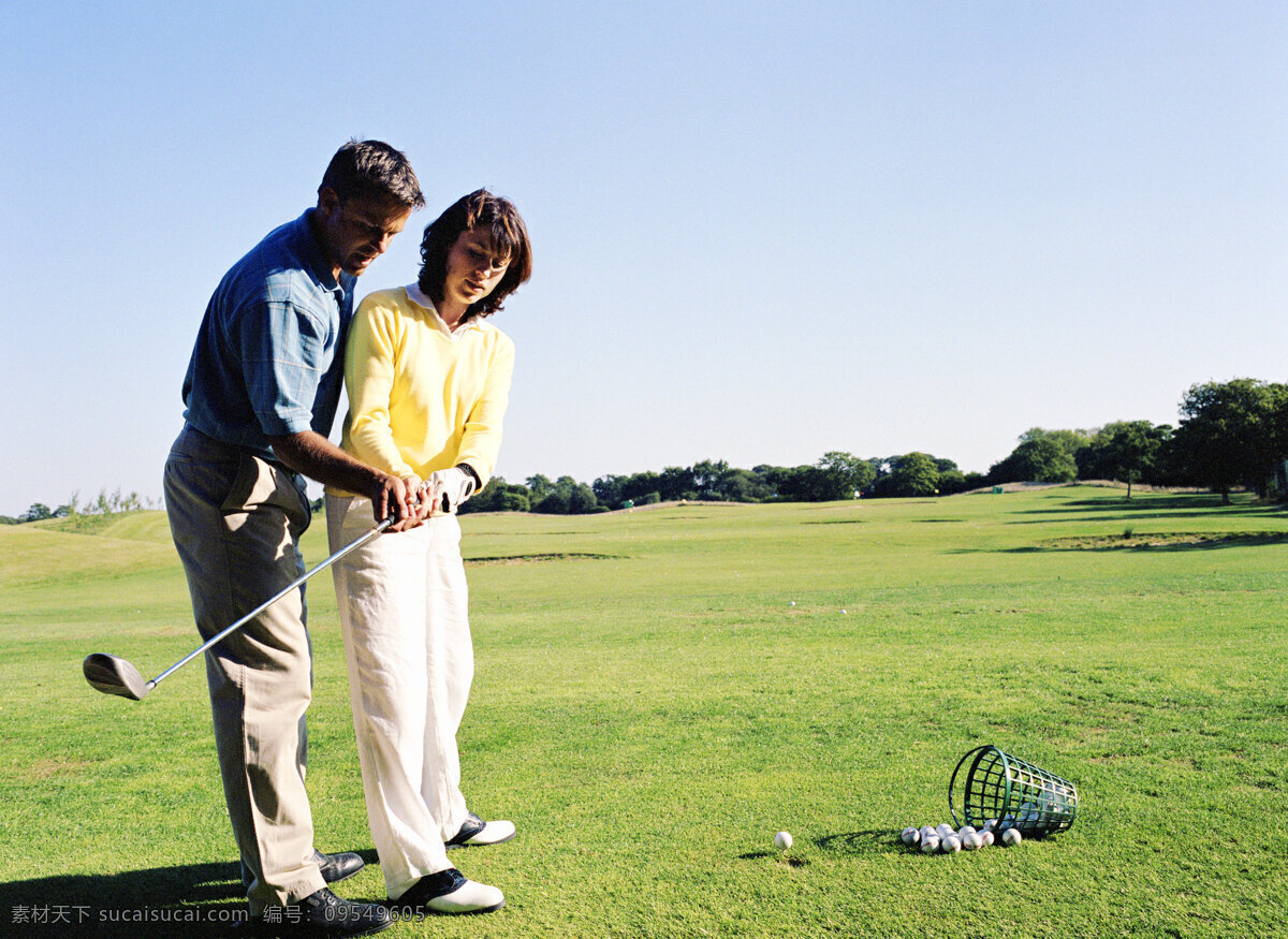 学习 高尔夫球 女人 打高尔夫球 高尔夫球杆 高尔夫球场 男人 男性 外国男人 女性 外国人物 体育运动 生活百科