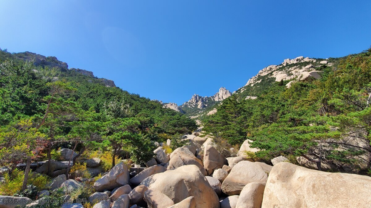 崂山风景 崂山 风景 石头 蓝天 风景照片 摄影素材 旅游摄影 国内旅游