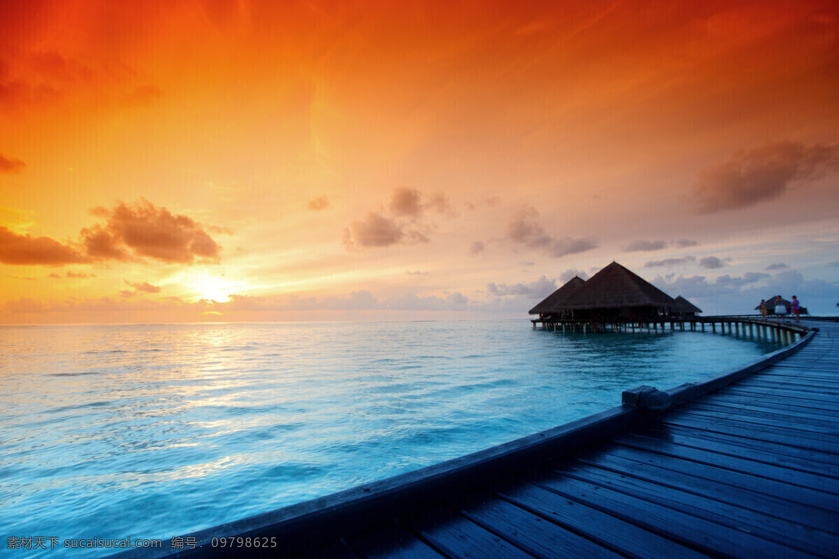 大海边的日出 建筑 大海 日出 美景 风景 自然风光 自然风景 自然景观 橙色