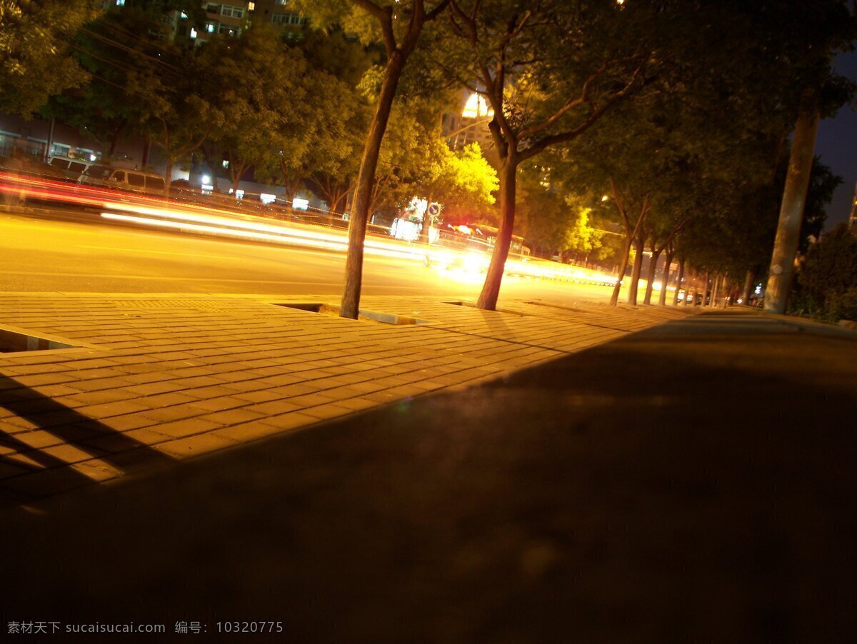 街头 北京 马路 夜 昏黄 灯光 路灯 夜景 人文景观 旅游摄影