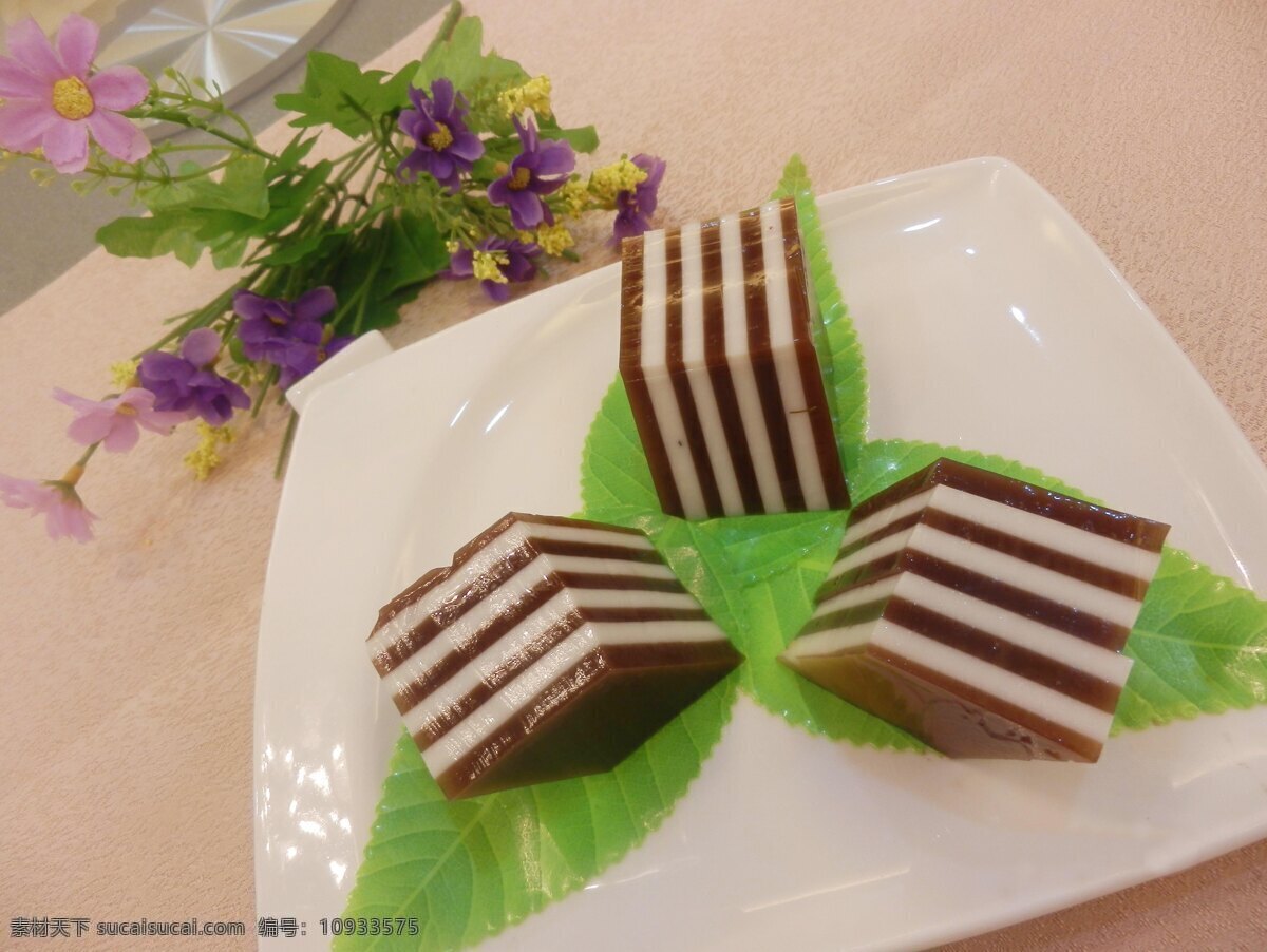 桂花 椰 汁 千 层 糕 椰汁 千层糕 生活 美食 餐饮美食 西餐美食