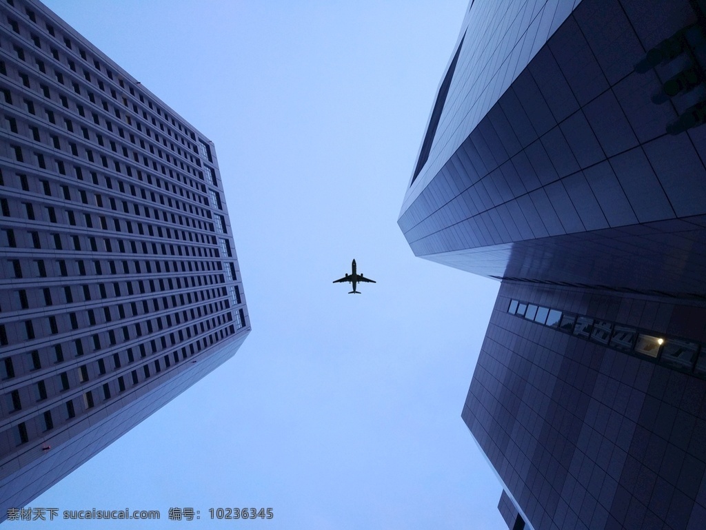 101大楼 高楼 互相对立 线条 建筑 飞机 旅游摄影 自然风景