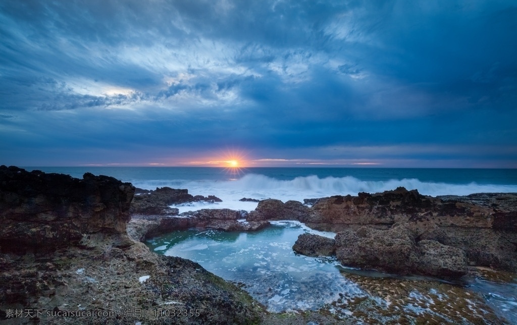 海平面晨曦 海 海平面 晨曦 太阳 海滩 自然景观 自然风景